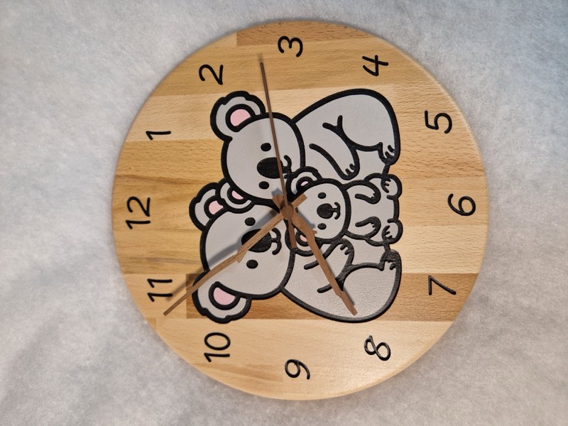 Pendule en bois peinte à la main, koalas
